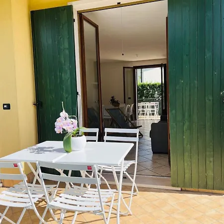 Appartamento Casa Ulivi Blu Desenzano del Garda Esterno foto